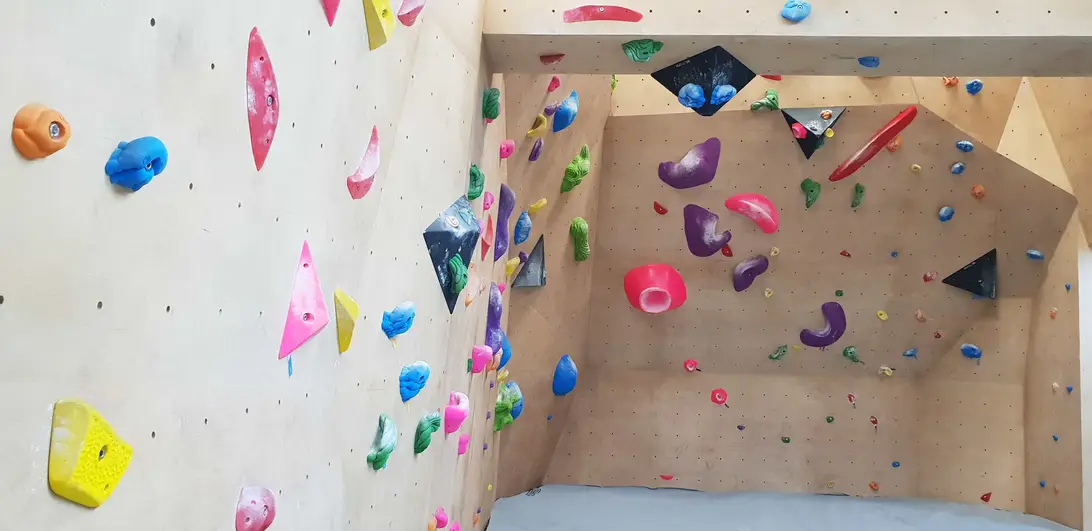 Holds on the walls at BoulderBox.